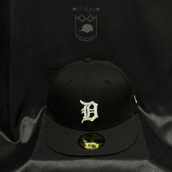 Detroit Black Talla 6 7/8 New Era