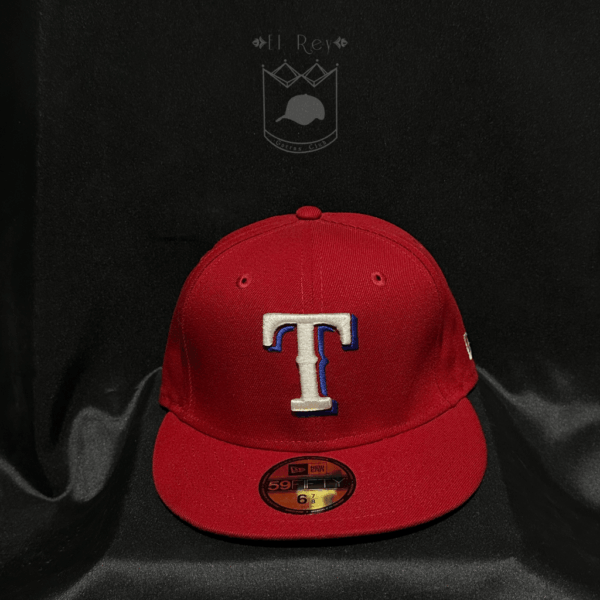 T Red Talla 6 7/8 New Era